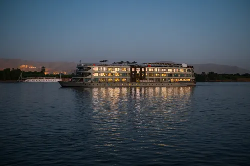 Historia Hotel Nile Cruise - Mondays from Luxor 04 nts, Fridays From Aswan  03 3 nts - 4-Sterne