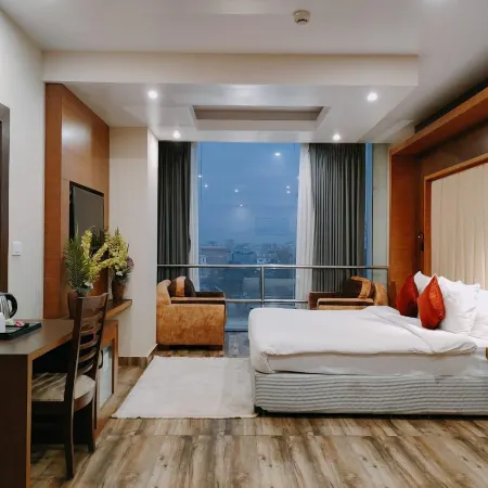 Hotel Palm International