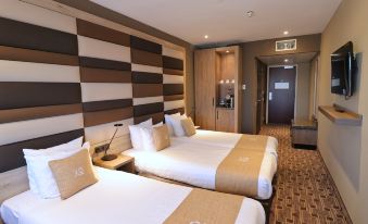 XO Hotels Blue Tower