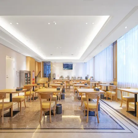 Vienna Hotel (Lu'an Yu'an High-speed Railway Station)