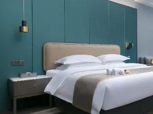Daems Grand Hotel(Yuanjiang Rainbow island)