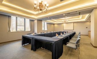 Beijing Shangdi Industrial Park Huilongguan Hotel (Huoying Subway Station)