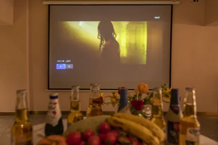 ChengJin Boutique Hotel Отели рядом с достопримечательностью «The Guest-Greeting Pine»