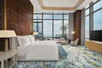 Vinpearl Landmark 81, Autograph Collection