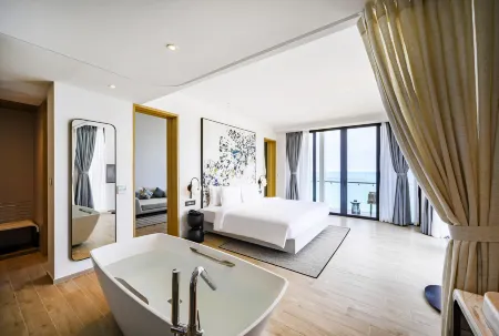 Anya Premier Beachfront Hotel Quy Nhon Отели в г. Куинён