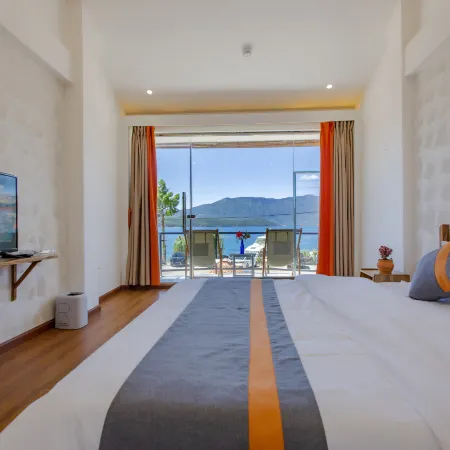Lugu Lake Elegant Residence Boutique Inn