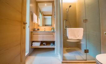 Yijia Hotel & Resort (Zhoushan Lvcheng Dongsha Pinxiayuan)