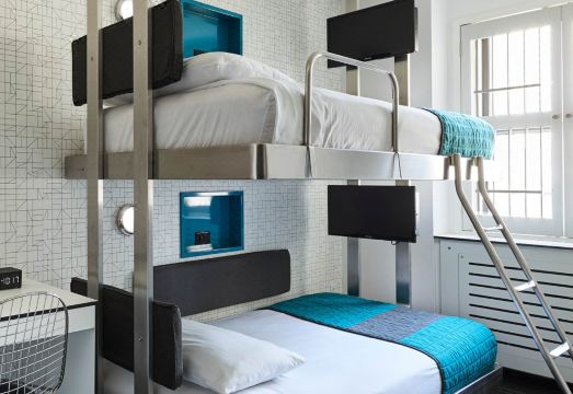 더블트리 힐튼 객실