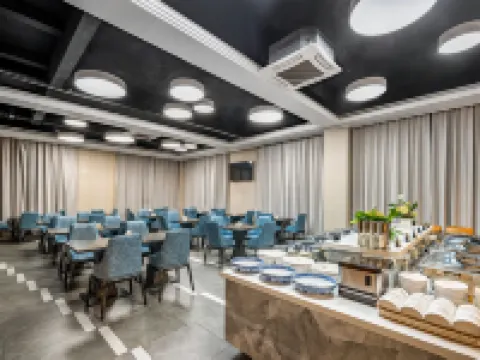 虔美國際酒店(贛州信豐高鐵西站店) 信豐酒店