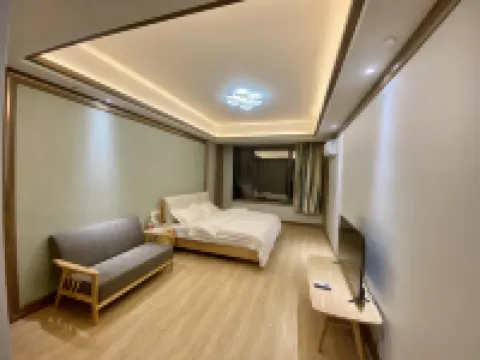 鹿鳴拾光飯店（淄博齊盛湖公園店）