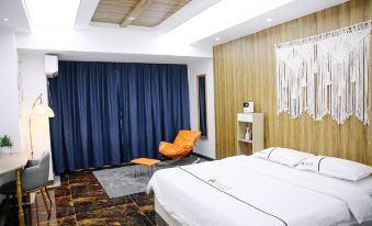 Famorly Hotel