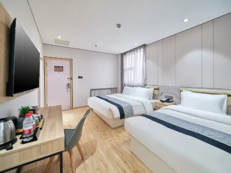 Homeinn Hotel (Qinhuangdao People's Park LeGou Mall) Отели рядом с достопримечательностью «Xigang Garden»