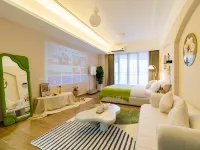 Beihai Huarong Apartment Hotels in Guantouling National Forest Park/Golf Leisure Area