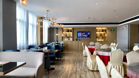 HCRYSTALHotel(Changde Taoyuan Jinyuan Tower) Отели в г. Таоюань