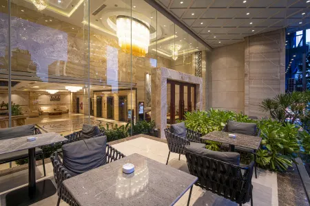 Luxtery Hotel & Spa