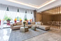 Jin Bo Apartment