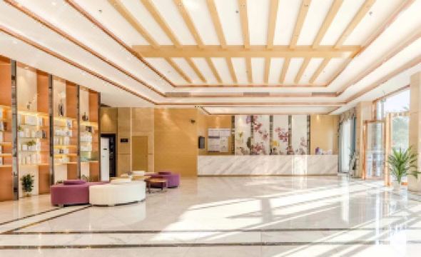 Lavande Hotel (Maoming Dianbai Wanda Plaza)