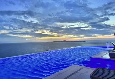 Copacabana Beach Jomtien Condo فنادق في 