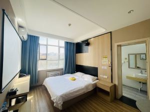 Ruyi Boutique Hotel (Dehui Wanda Plaza)