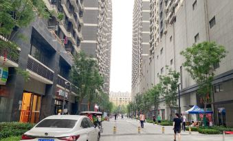 Lancang Hotel (Zhengzhou Xinwan Square Aquarium Store)