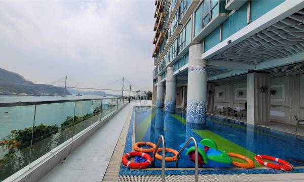 Grand Bay View Hotel