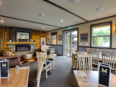 Marsden Lake Resort Central Otago Hotels in Cromwell