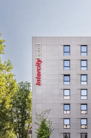 IntercityHotel Karlsruhe Отели рядом с достопримечательностью «Ботанический сад Карлсруэ»