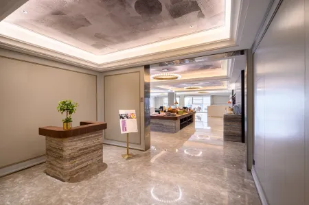MERCURE Yixing Wanda Plaza Отели рядом с достопримечательностью «Wuxi Institute of Arts & Technology»