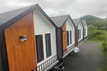 N&N House Laem Hin Отели рядом с достопримечательностью «VR COMPUTER PHUKET»