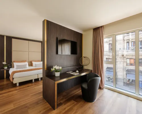 The Square Milano Duomo Hotels near Cordusio Station
