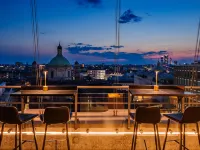 The Square Milano Duomo Hotels near Cordusio Station