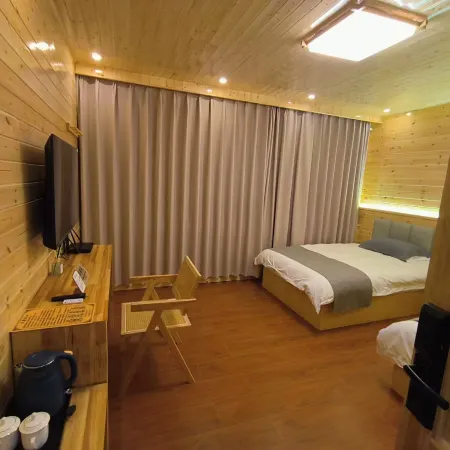 Beishe Courtyard (Arctic Village)