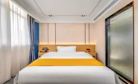 Hechi Xinyue Hotel