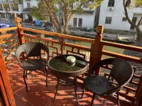 Zhouzhuang Jingou Linhe Bieyuan Chinese Inn