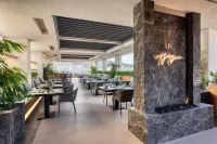 Divani Caravel - Pet friendly