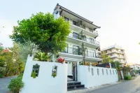 Le Ville Lanna Chiang Mai Gate Old Town Hotel Hotels near Nimmanahaeminda Road
