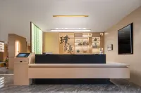 Jianguo HIDDEN Hotel (Qingzhou Ancient City Scenic Area) - Parking