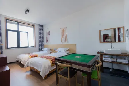 Huixian Wanxianshan Guanri Building Tourism Farm Отели рядом с достопримечательностью «Nanping Town»