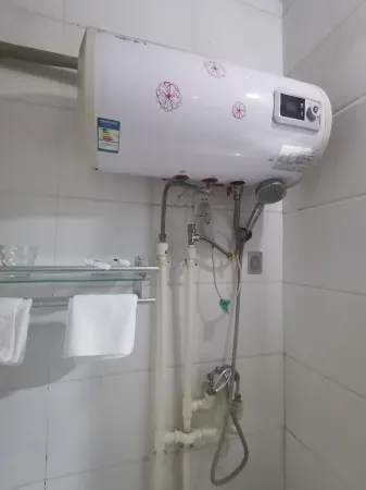 Xingyang Xinyuan Homestay Отели рядом с достопримечательностью «Xingyang People's Park»