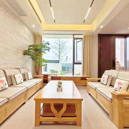 Wuyuan Jinchi B&B (Culture Square Landscape Bridge Shop)
