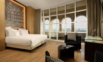 Wasserturm Hotel Cologne, Curio Collection by Hilton