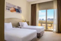 Triumph Plaza Hotel - Balkoner