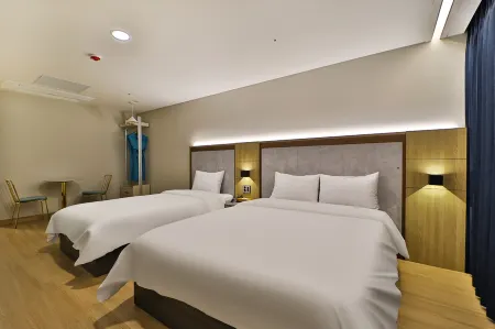 city hotel Отели в г. Кимхэ