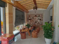 Fuxian Lake Xinyu Hailan Homestay