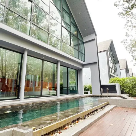 Villa Chuly - 3 BR Luxurious Pool villa in Phuket
