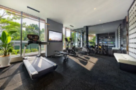 峨眉山高鐵站峨秀湖亞朵飯店