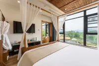 Floral Hotel · Quzhou Puli Flower Craftsman's Home Hotel(Future Community Wetland Park Store) Hotels in Quzhou