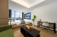 拾旅輕奢度假公寓（成都環球中心店）