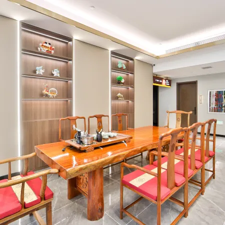 Changchun Xinfa Hotel (Renmin Street Branch)