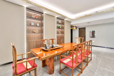 Changchun Xinfa Hotel (Renmin Street Branch) Отели рядом с достопримечательностью «Jilin Teachers' Institute of Engineering & Technology (Kaixuan Road)»